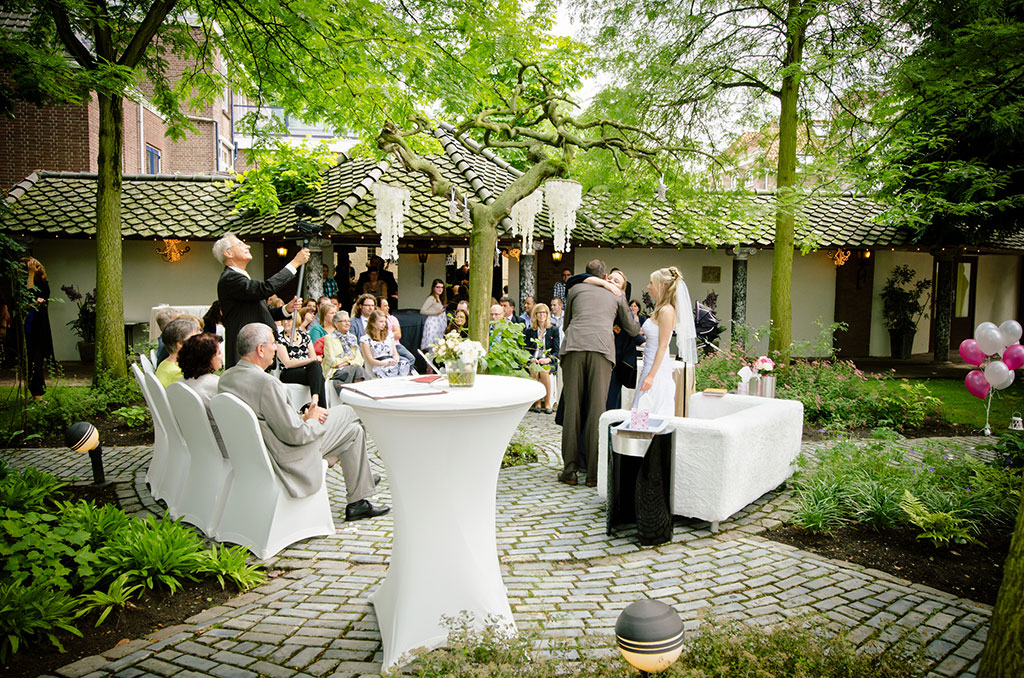 Trouwen in de tuin bij Hipper