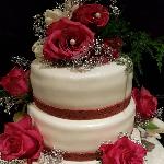 3_2tasty_bruidstaart-met-bloemen