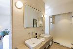 7_hotel_flora_batava_badkamer-superior